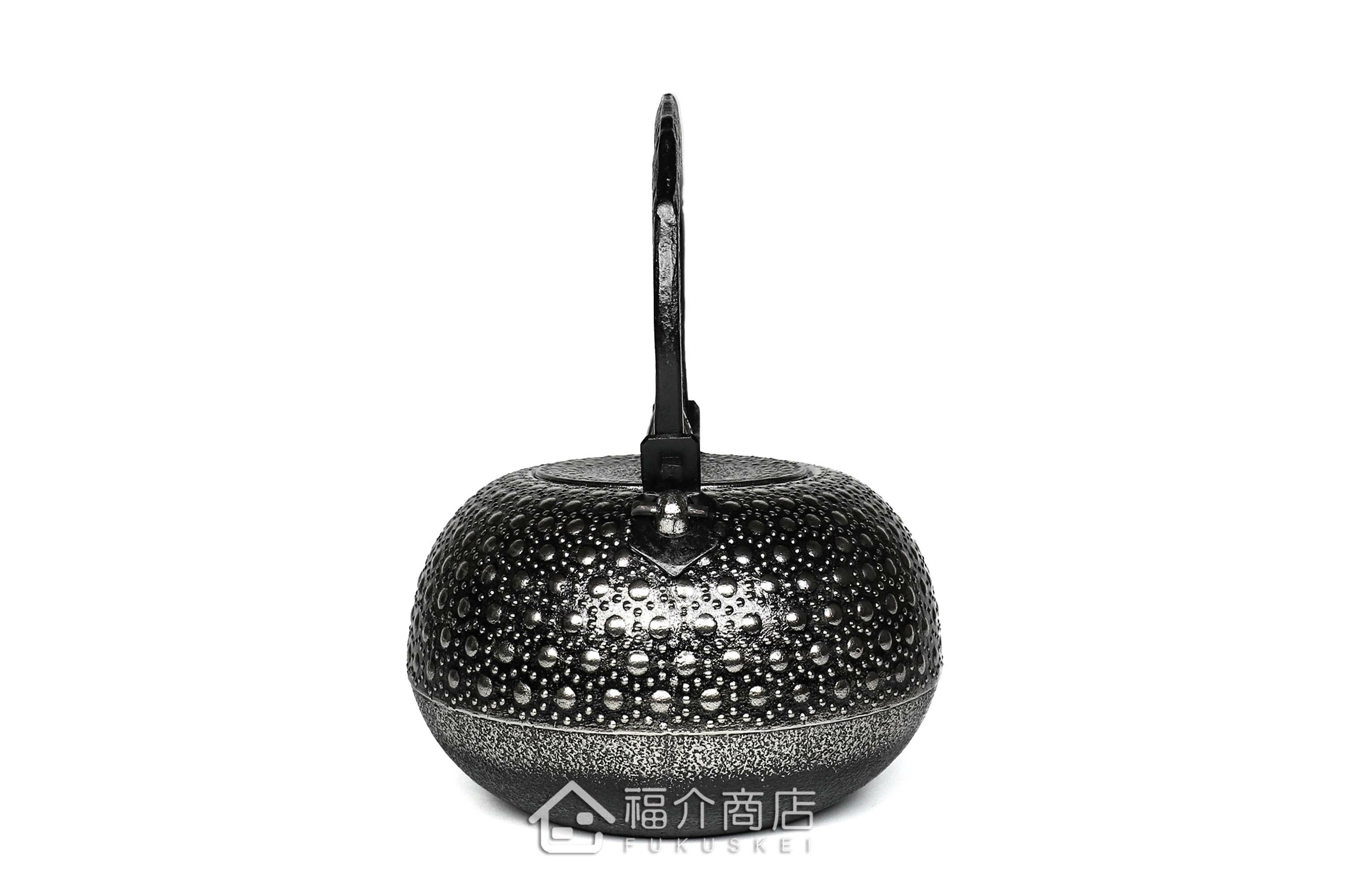 泡茶煮水用的布團型龜甲紋砂鐵壺