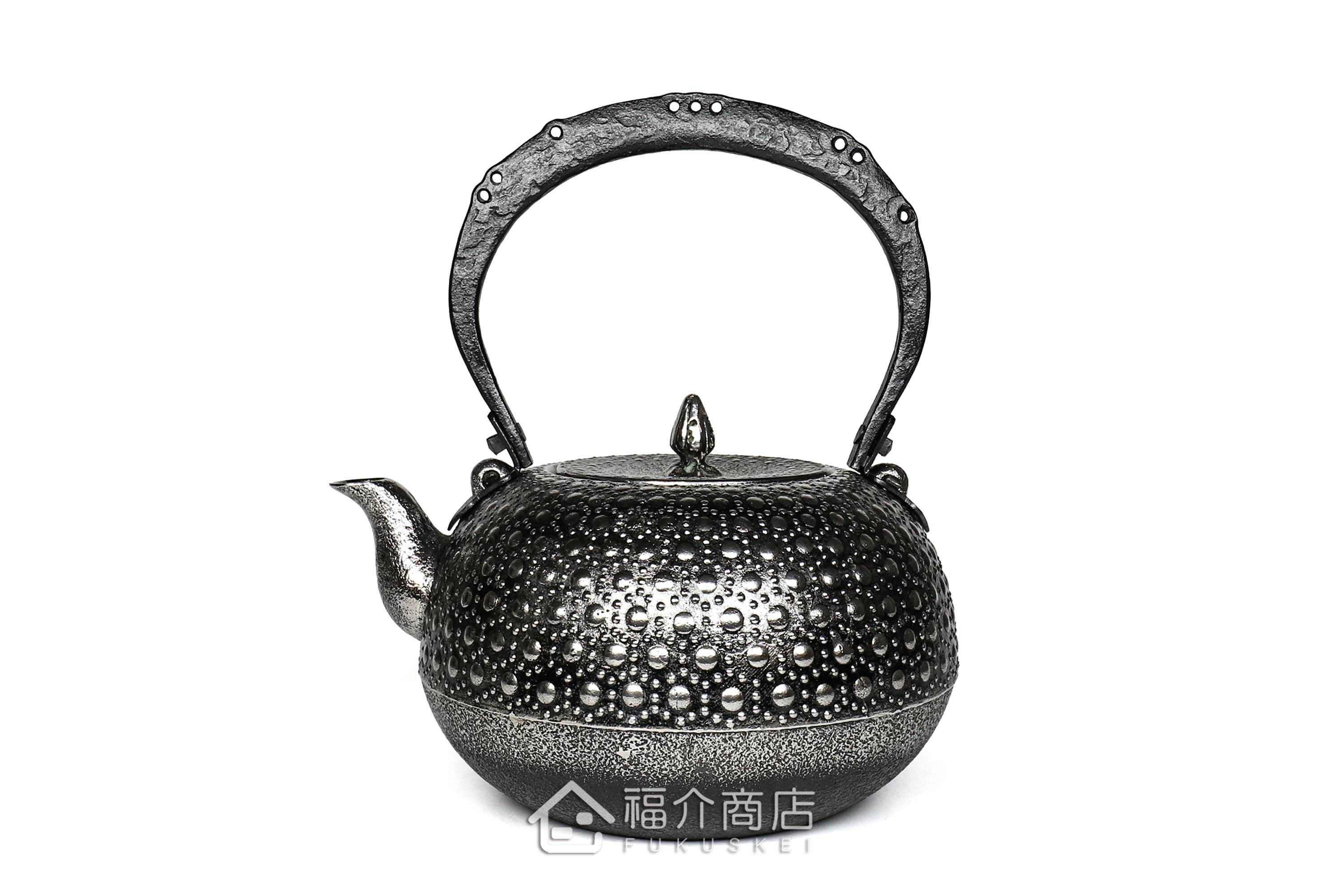 泡茶煮水用的布團型龜甲紋砂鐵壺