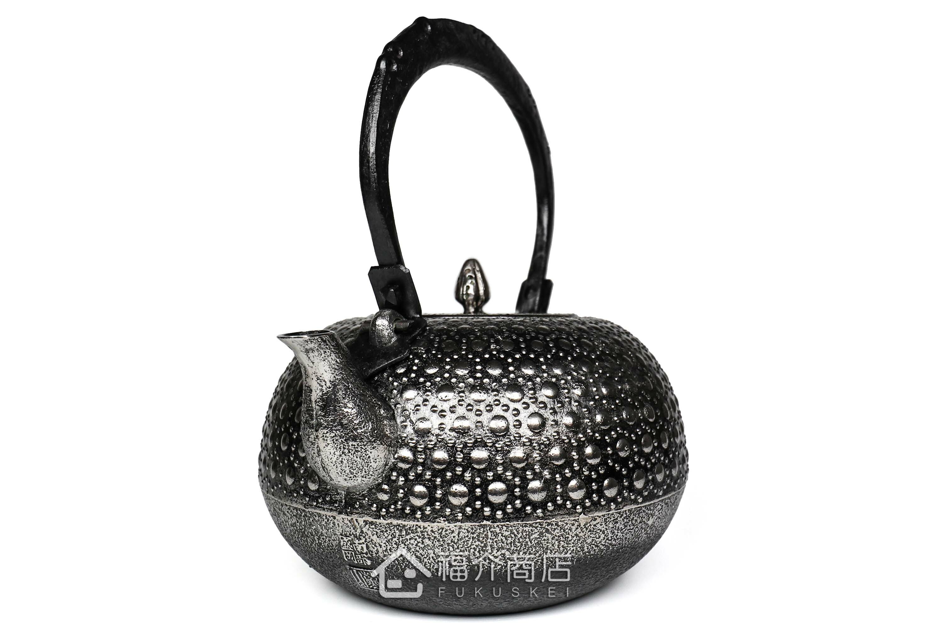 泡茶煮水用的布團型龜甲紋砂鐵壺