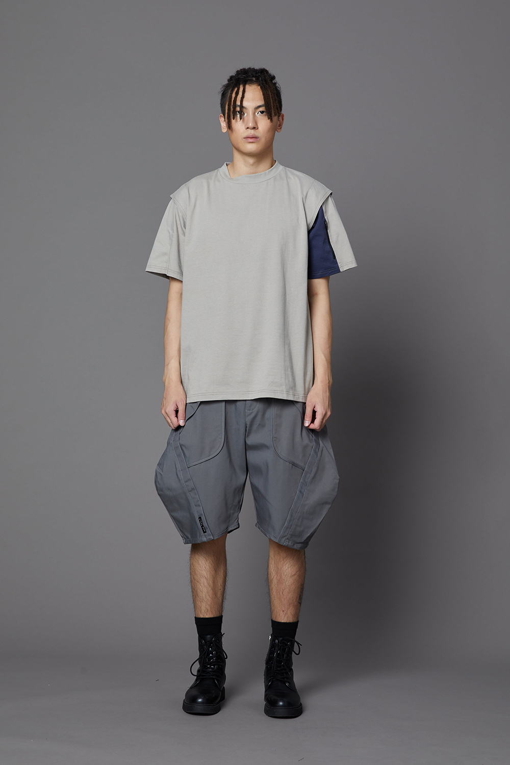 袖口袋撞色上衣-淺灰