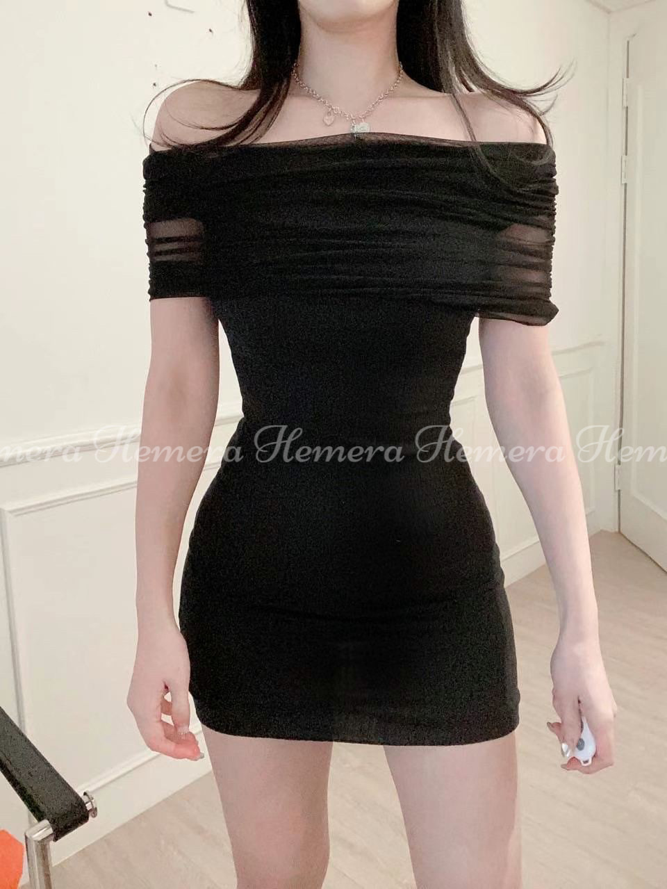 DR23W0510 網紗一字肩連身裙