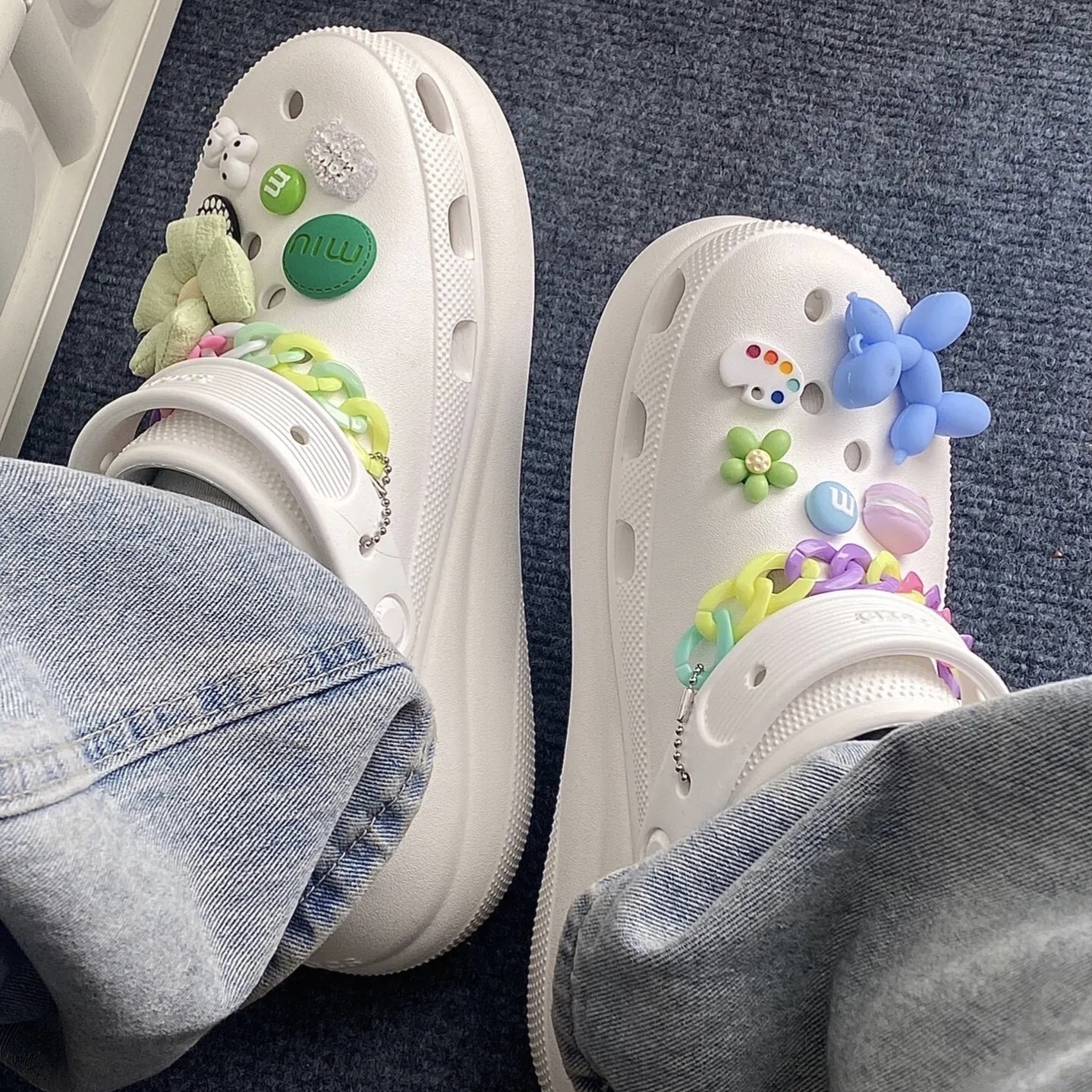 【現貨】Crocs Classic Crush 厚底 泡芙 洞洞鞋 增高  防水 涼鞋 黑 白 奶茶 粉