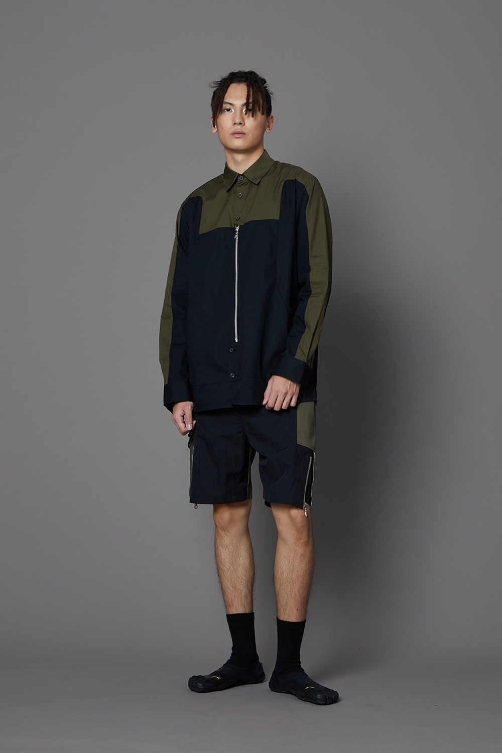 拼色長袖拉鍊襯衫-黑