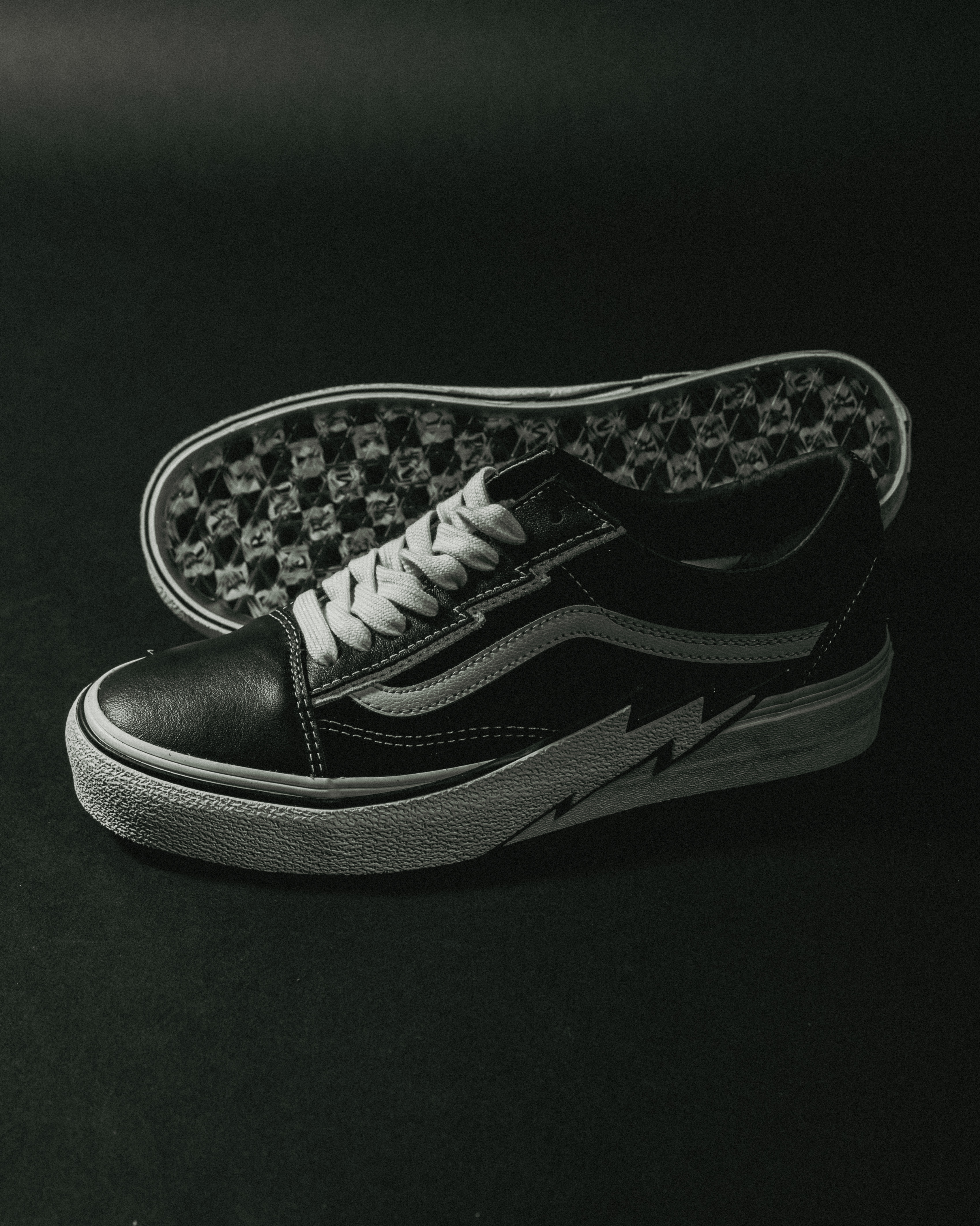 [現貨] MASTERMIND WORLD VANS VAULT OLD SKOOL BOLT VLT LX