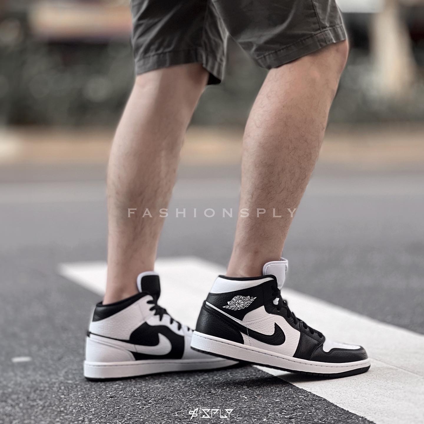 Air Jordan 1 Mid Invert Split Black White 黑白 陰陽 DR0501-101