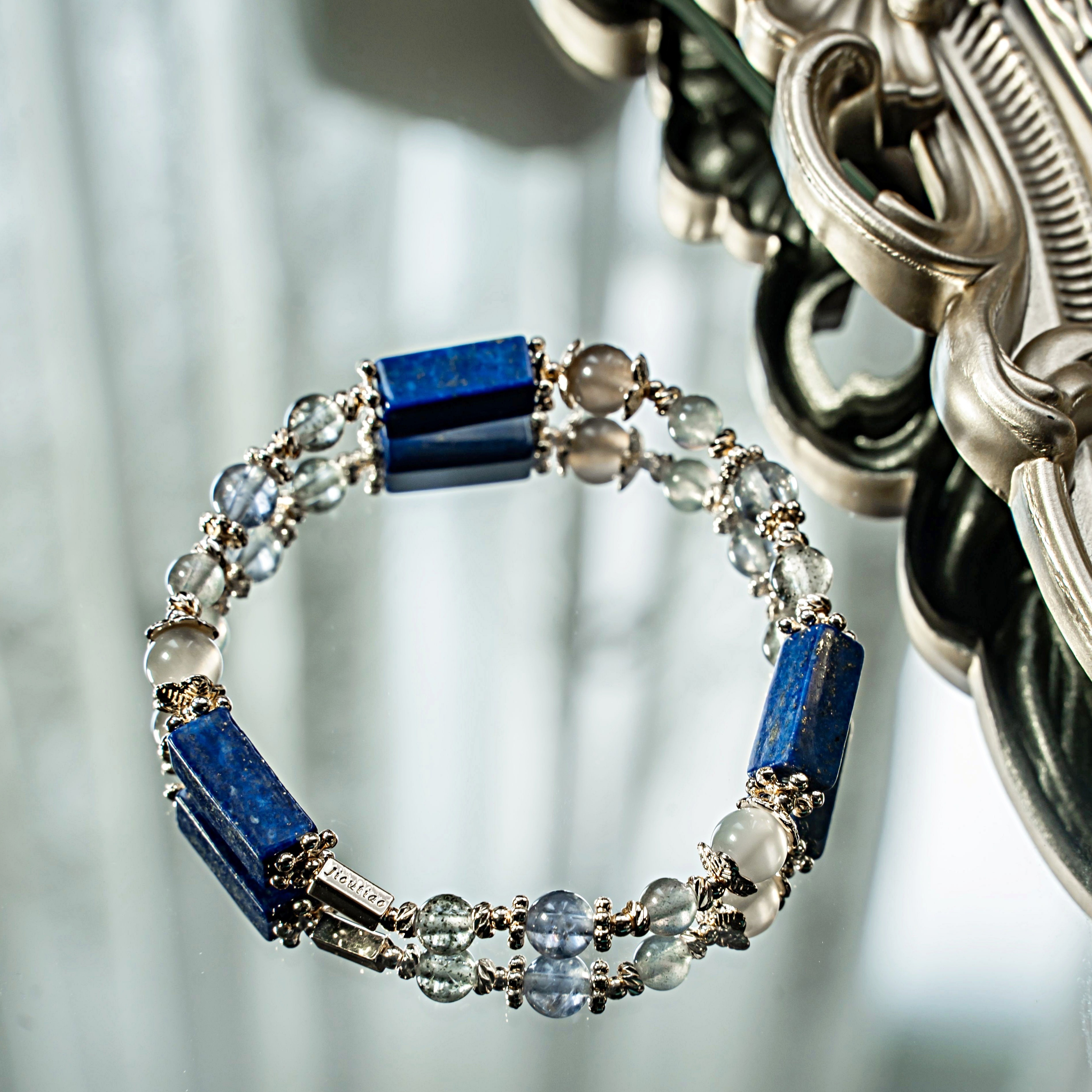 夜空中的星：青金石｜拉長石｜灰月光｜黑草莓｜堇青石