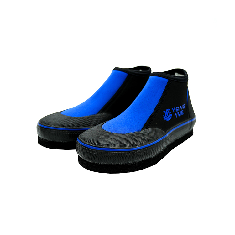 YONGYUE短筒防滑鞋/黑藍色