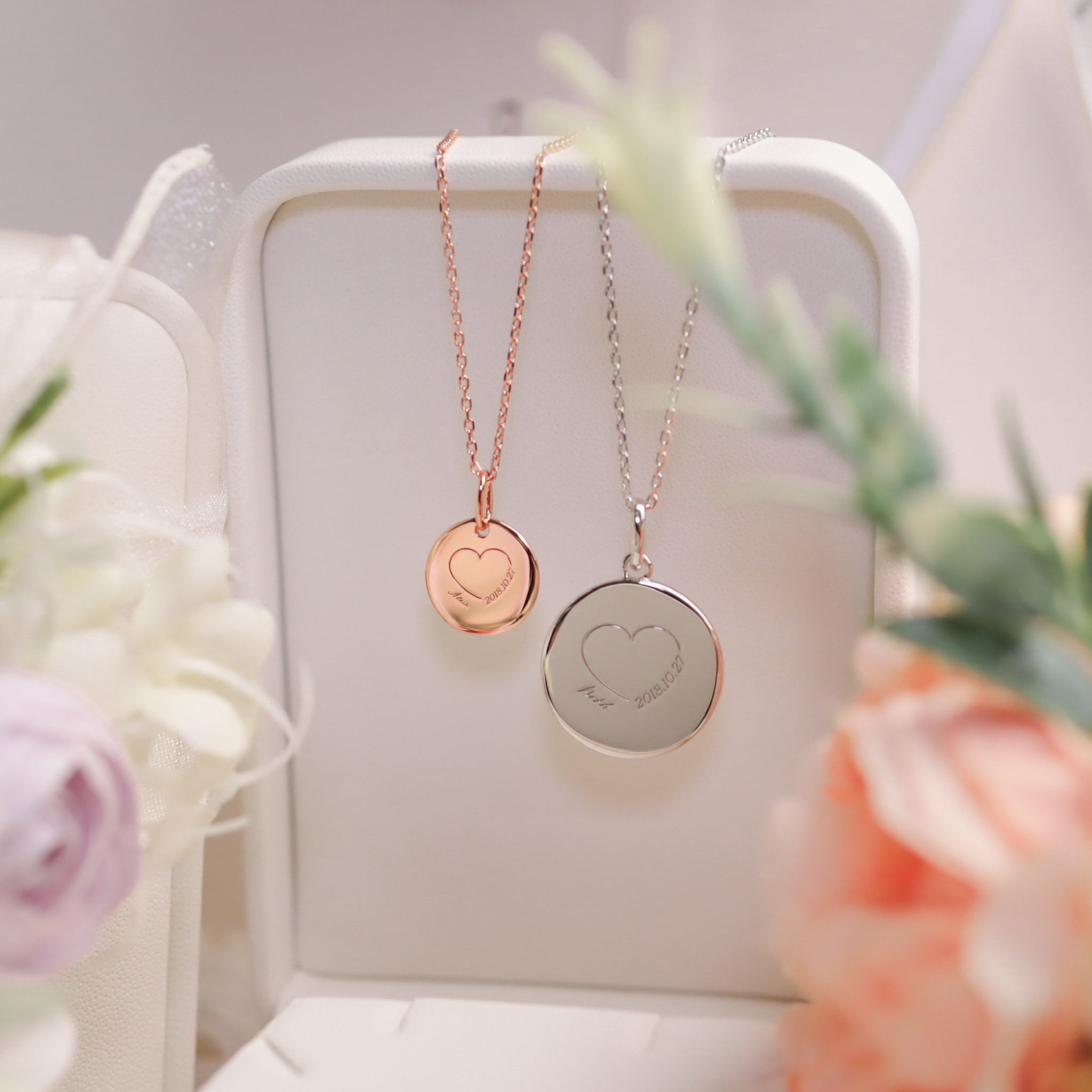 | 925 Silver・White Gold・Rose Gold | Capture Lovely Moment Couple Necklace（Customised Engraving） | NE0881 |