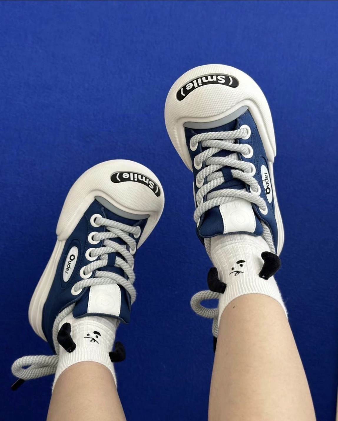 Ouder (Smile) 開口笑 圓頭厚底 藍白 低筒 帆布鞋 新銳設計師品牌