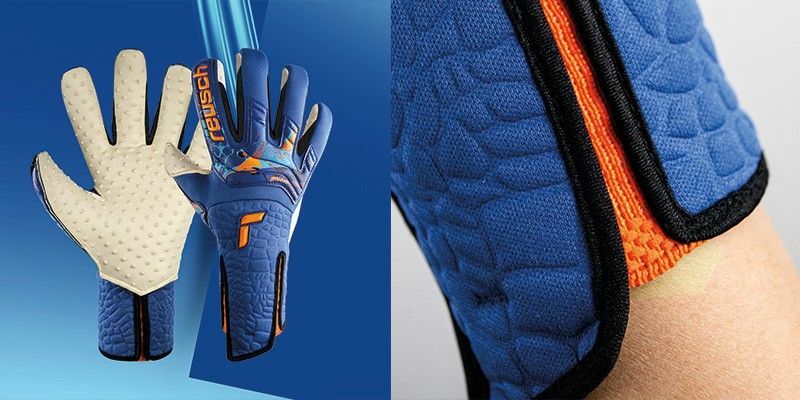 REUSCH ATTRAKT SPEEDBUMP STRAPLESS ADAPTIVEFLEX