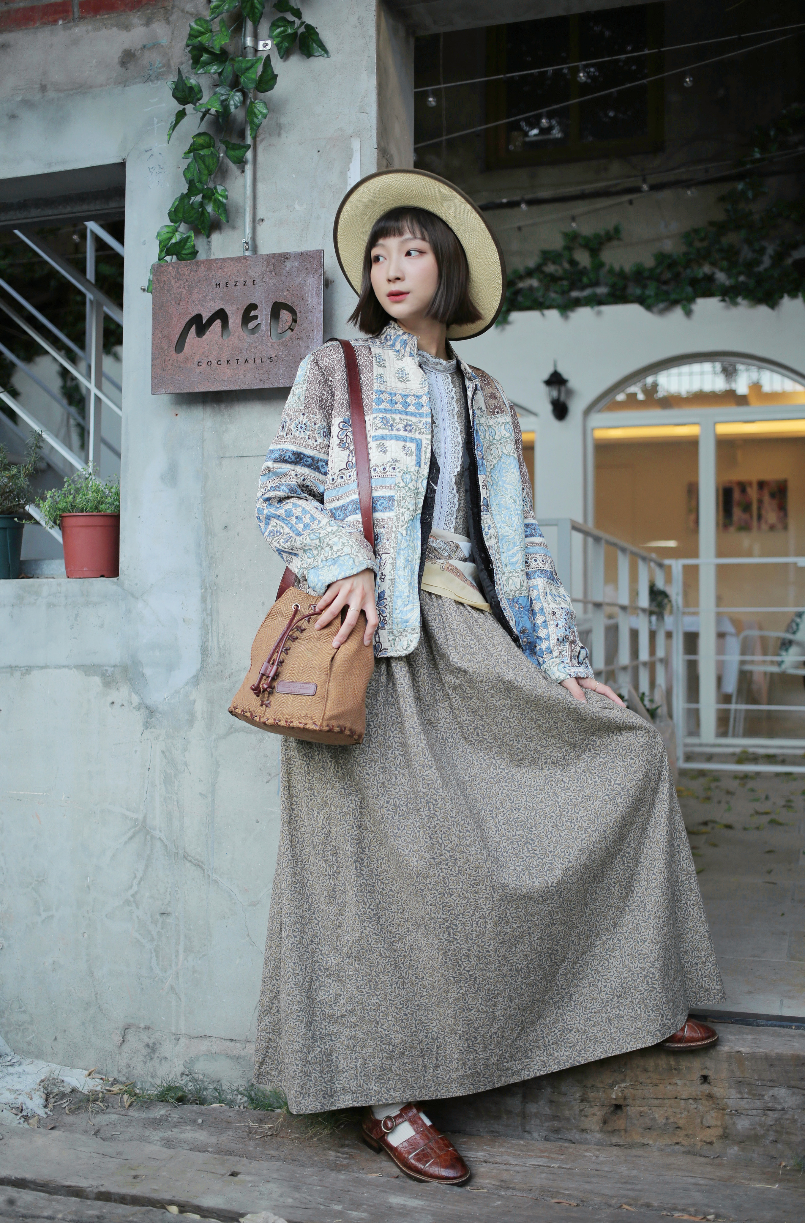 Vintage jacket / 古著藍色民俗風外套