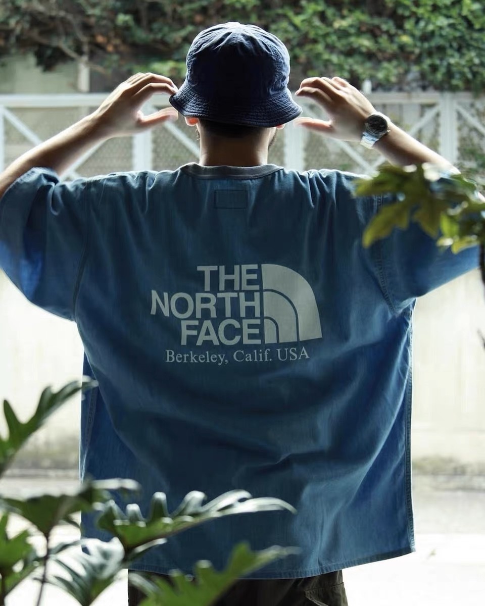 THE NORTH FAC紫標Light Denim H/S Pullover Coolmax藍染牛仔短袖Te