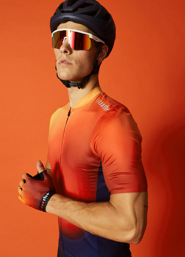 車衣推薦,車褲推薦,單車推薦,公路車推薦,登山車推薦,排汗推薦,自行車推薦,環法,環義