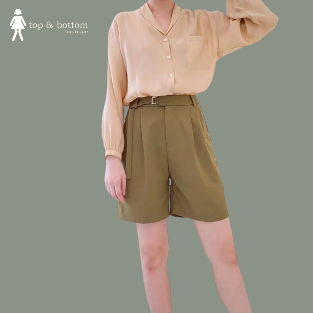 BUCKLED KNEE BERMUDA