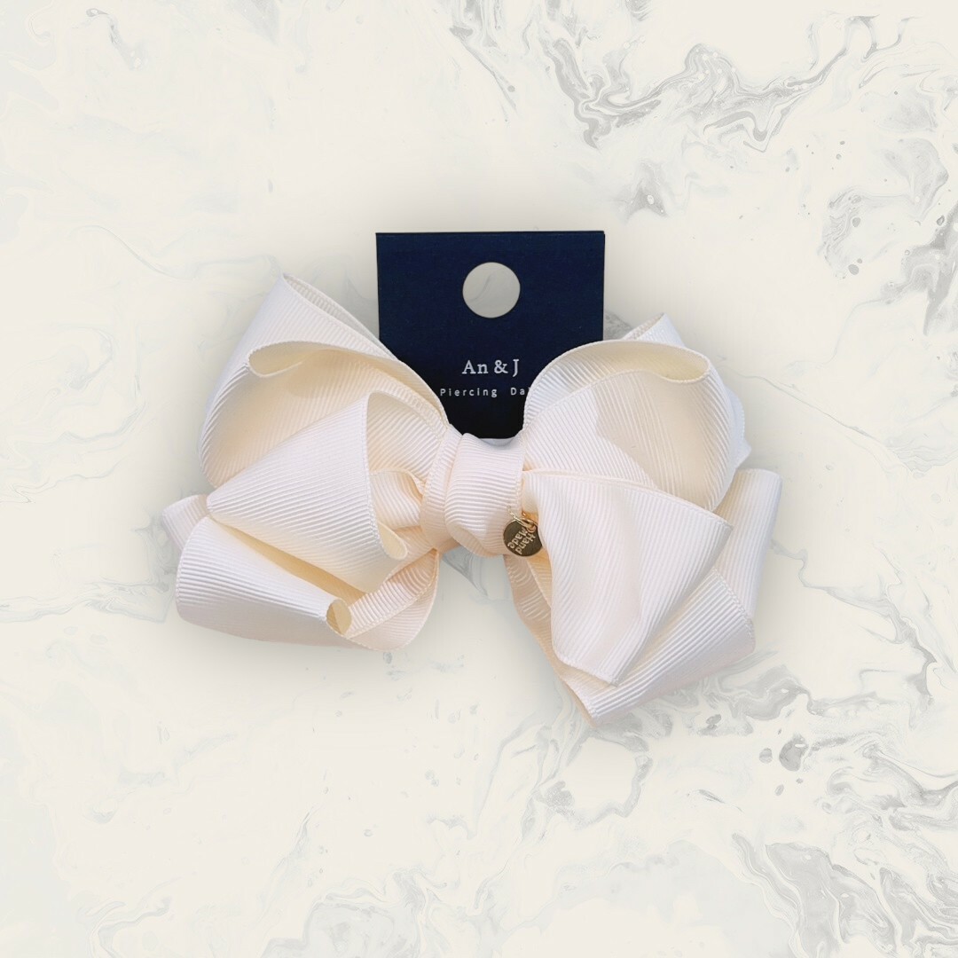 韓國直送髮飾 中吊金圓牌多層次蝴蝶結彈夾