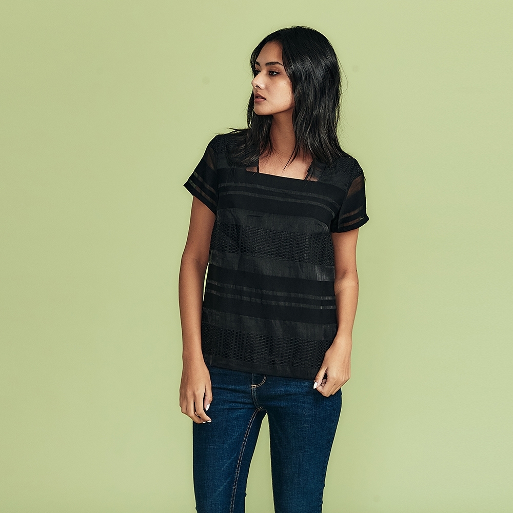 Cop.Copine 法式簡約方領摺飾美背設計條紋拼接造型上衣