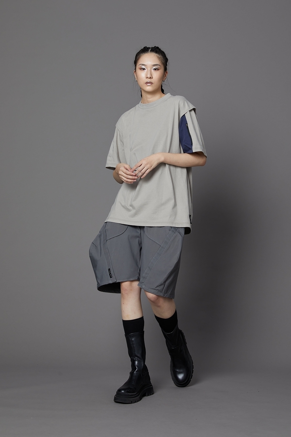 立體異形短褲-灰
