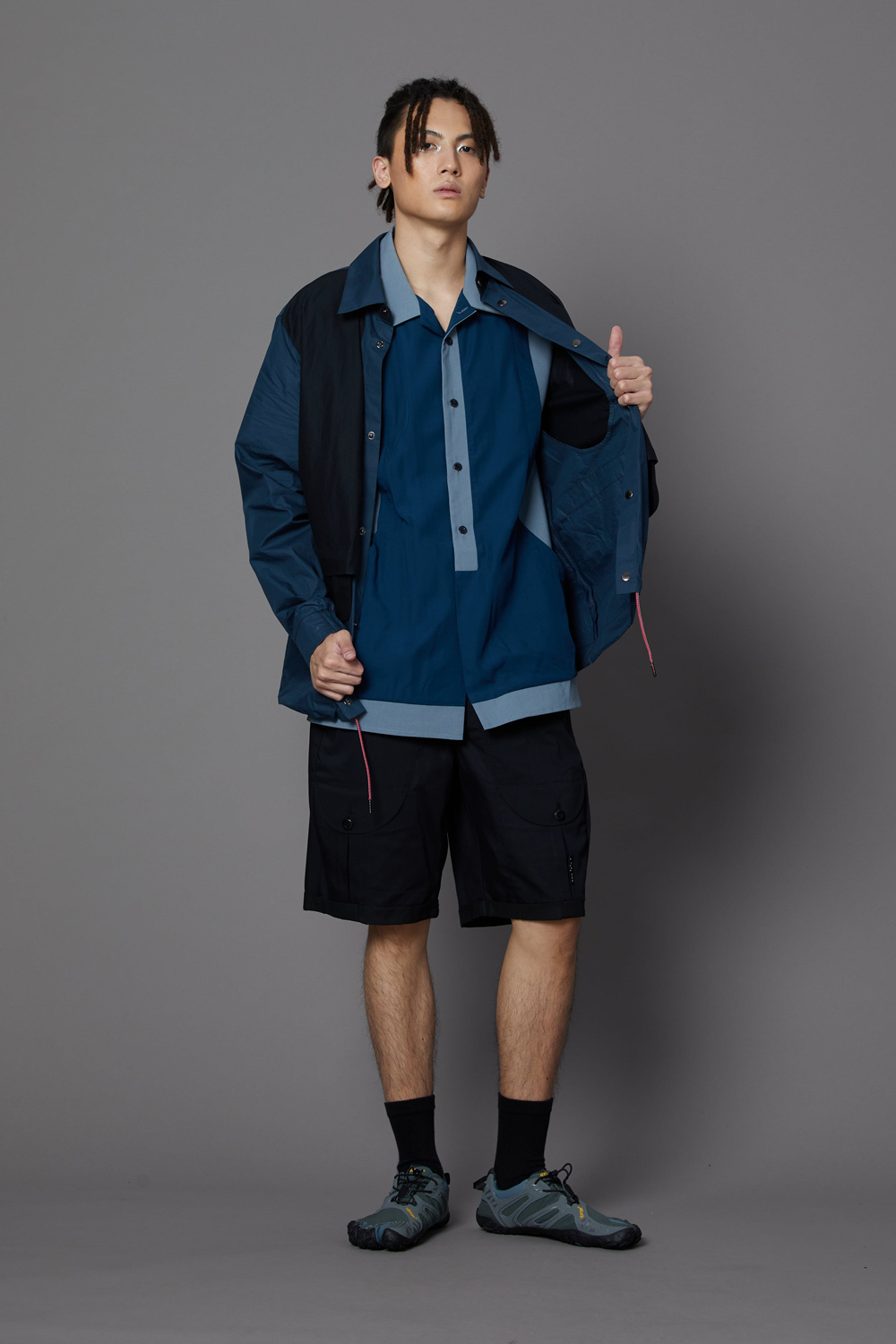 褲口反摺短褲-黑