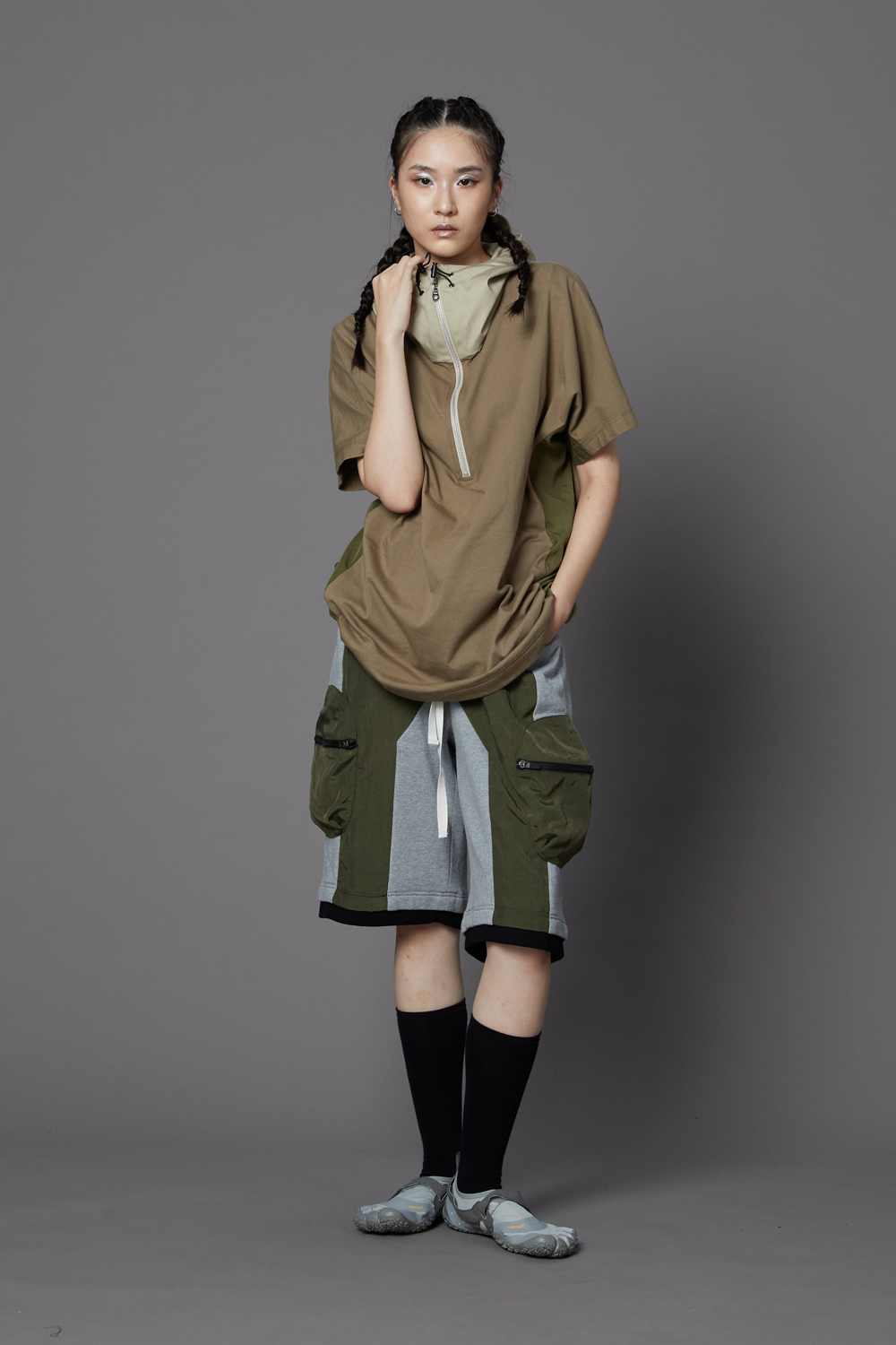 褲口羅紋短褲-灰