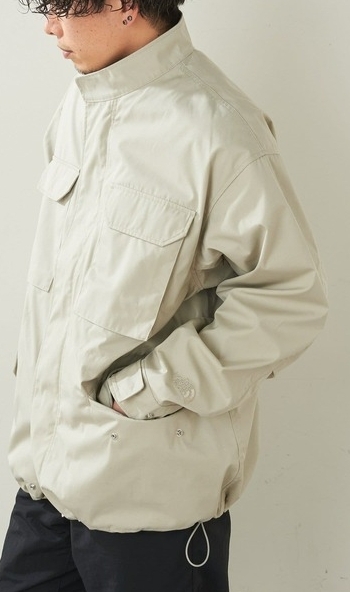 日本代購 紫標 THE NORTH FACE 北臉 大口袋 65/35 野戰夾克 米 MAY-