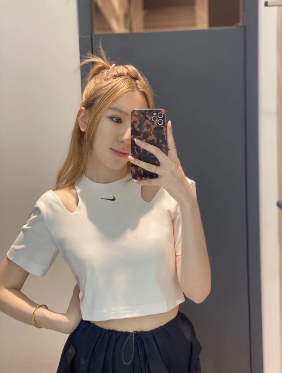 Nike 辣妹簍空背心 四色