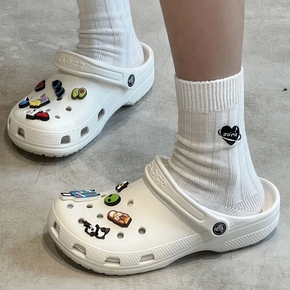 【現貨】Crocs Classic Clog 經典 布希鞋 防水 涼鞋  洞洞鞋 黑 白 可可
