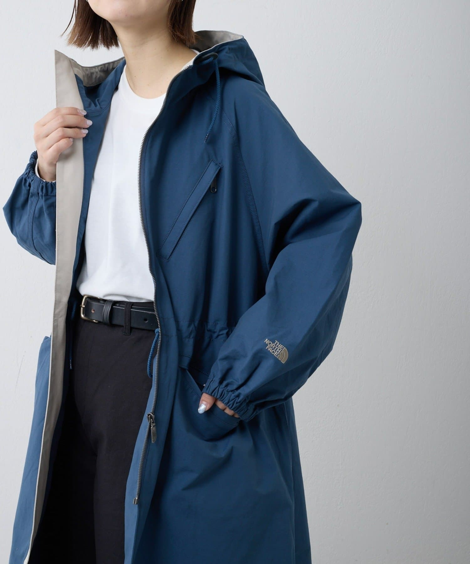 日本代購 紫標 THE NORTH FACE 北臉 山派克大衣 防水 外套 長版外套 抽繩 兩色 MAY-