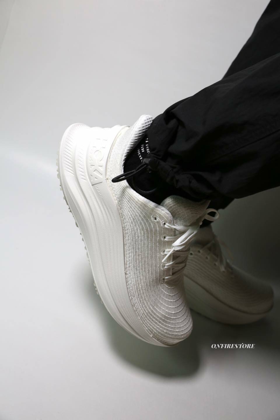 {現貨} HOKA ONE ONE THOUGHTFUL CREATION White