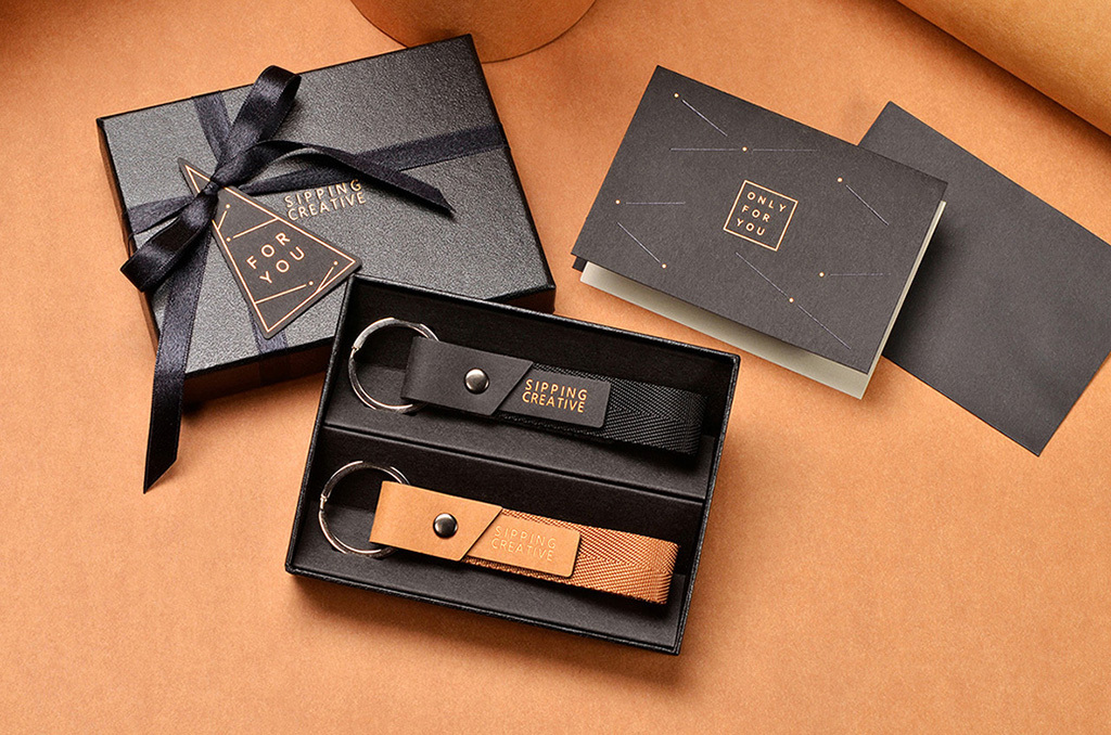 極簡風格鑰匙圈，作為畢業祝福的實用小物推薦