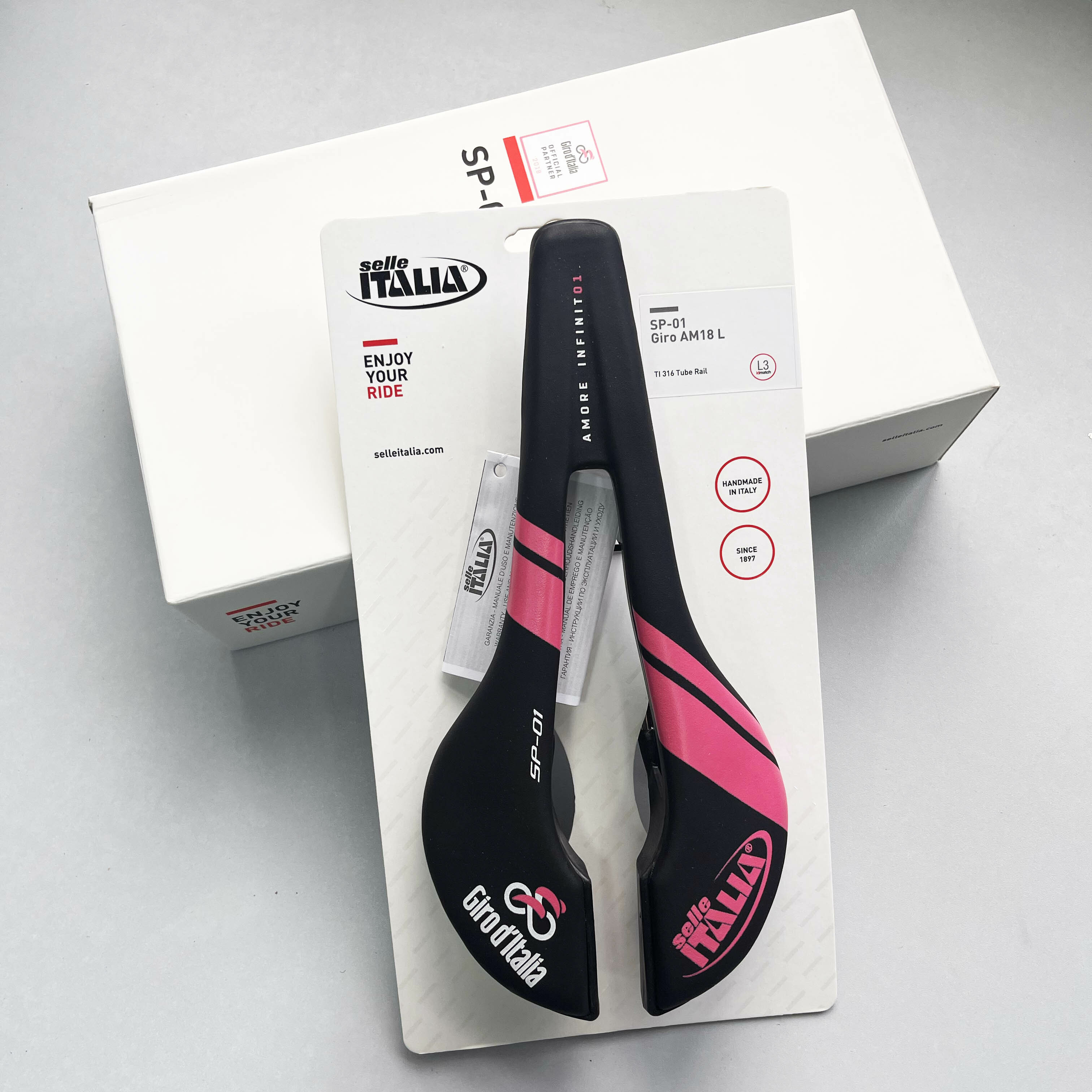 Selle Italia SP-01 Superflow Giro AM18 Saddle (2018)