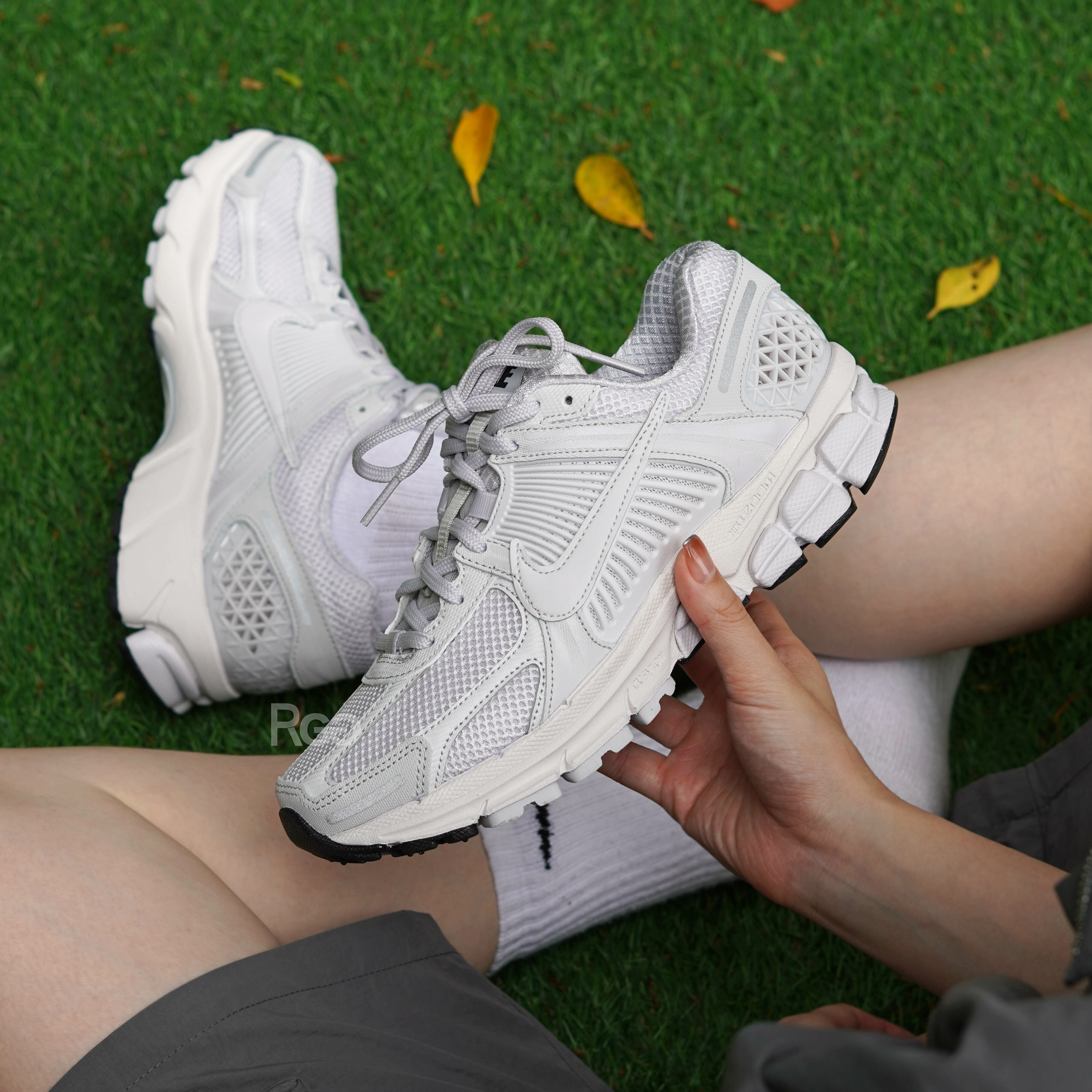 Nike Zoom Vomero 5 白灰 (BV1358-001)