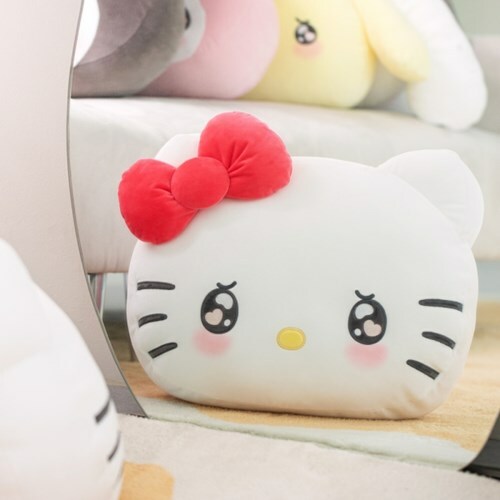 Sanrio HELLO KITTY Emokyung Face Cushion
