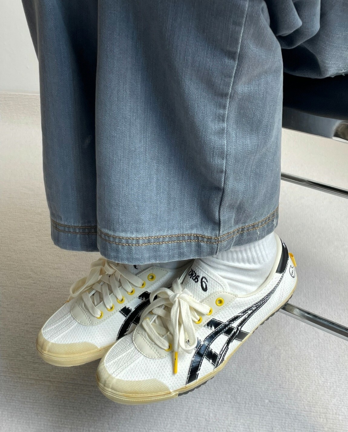 代購 Trouble Smile x Asics 麻煩微笑 聯名款 休閒鞋 運動 白黑 MAY-