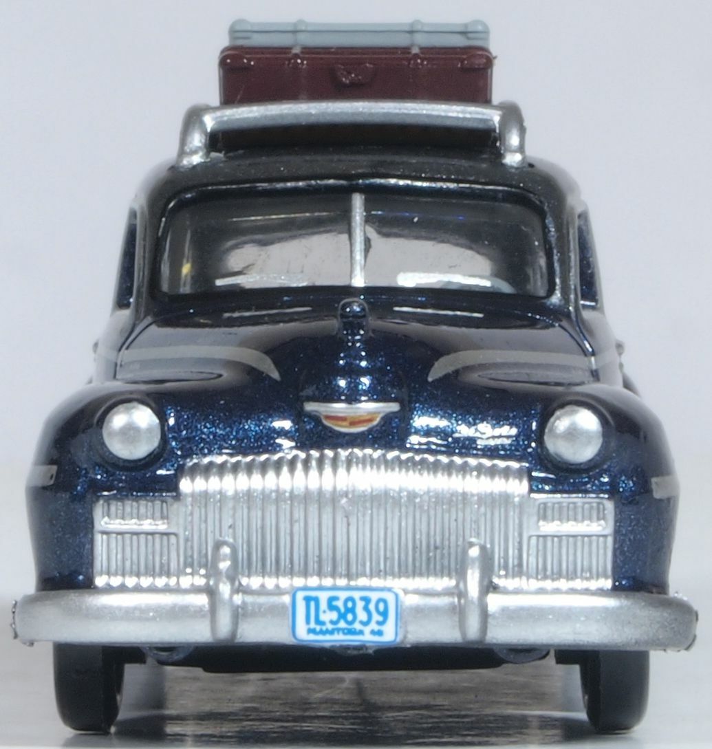 Oxford 87DS46004 1:87 Desoto Suburban 1946-48 Butterfly Blue and Crystal Gray
