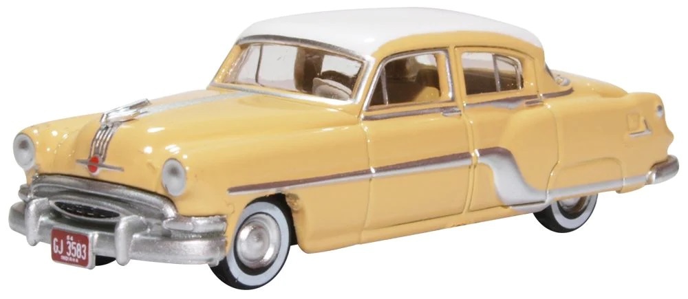 Oxford 87PC54002 1:87 Pontiac Chieftain 4 Door 1954 Winter White maize Yellow