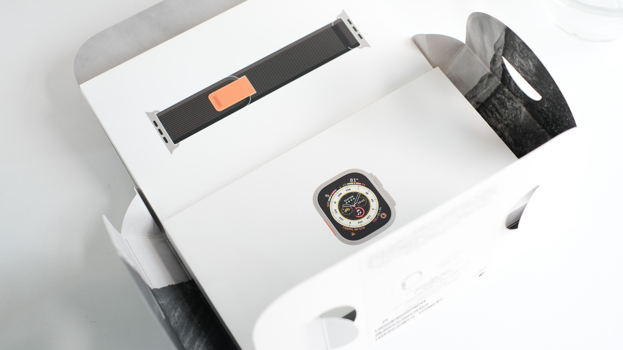 Apple Watch Ultra 紙盒