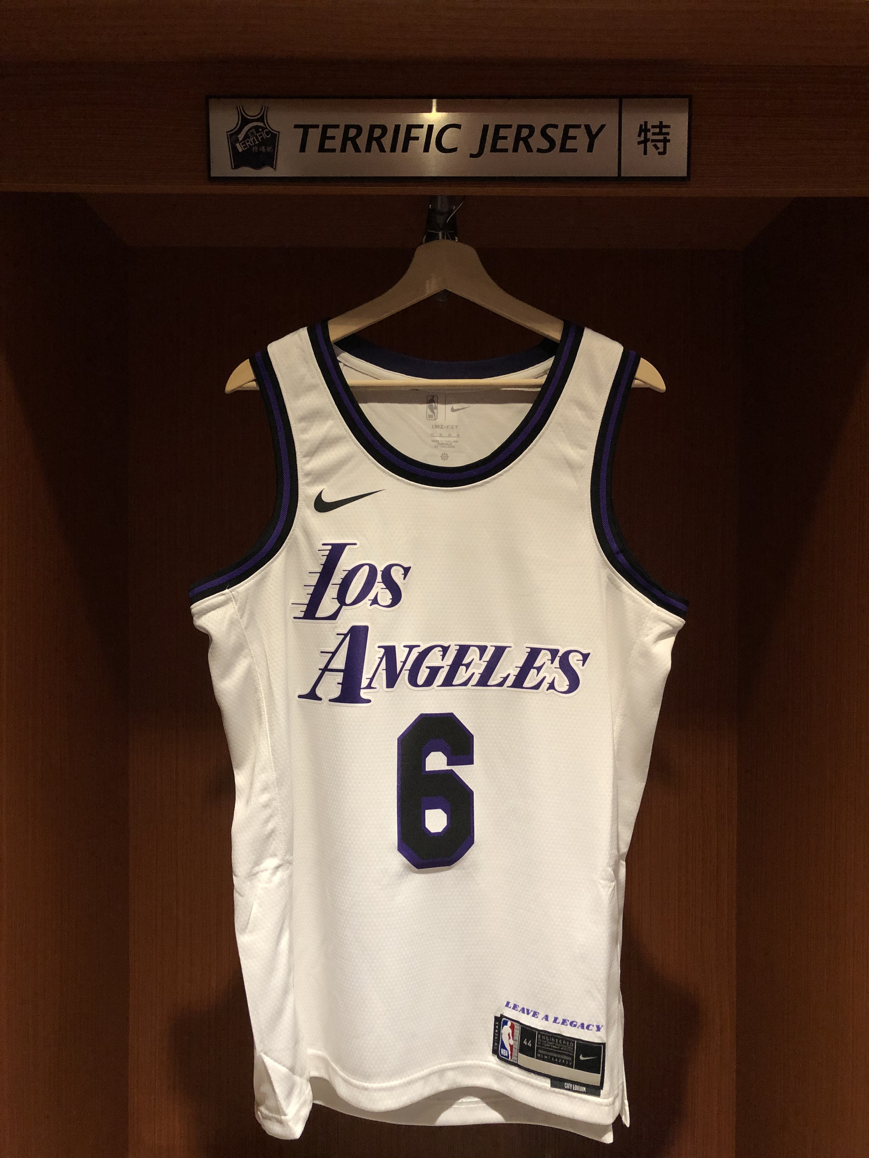 NBA球衣 Lebron James 洛杉磯湖人城市 #6 白底紫黑 City Nike Swingman 球迷版 熱轉印 全新