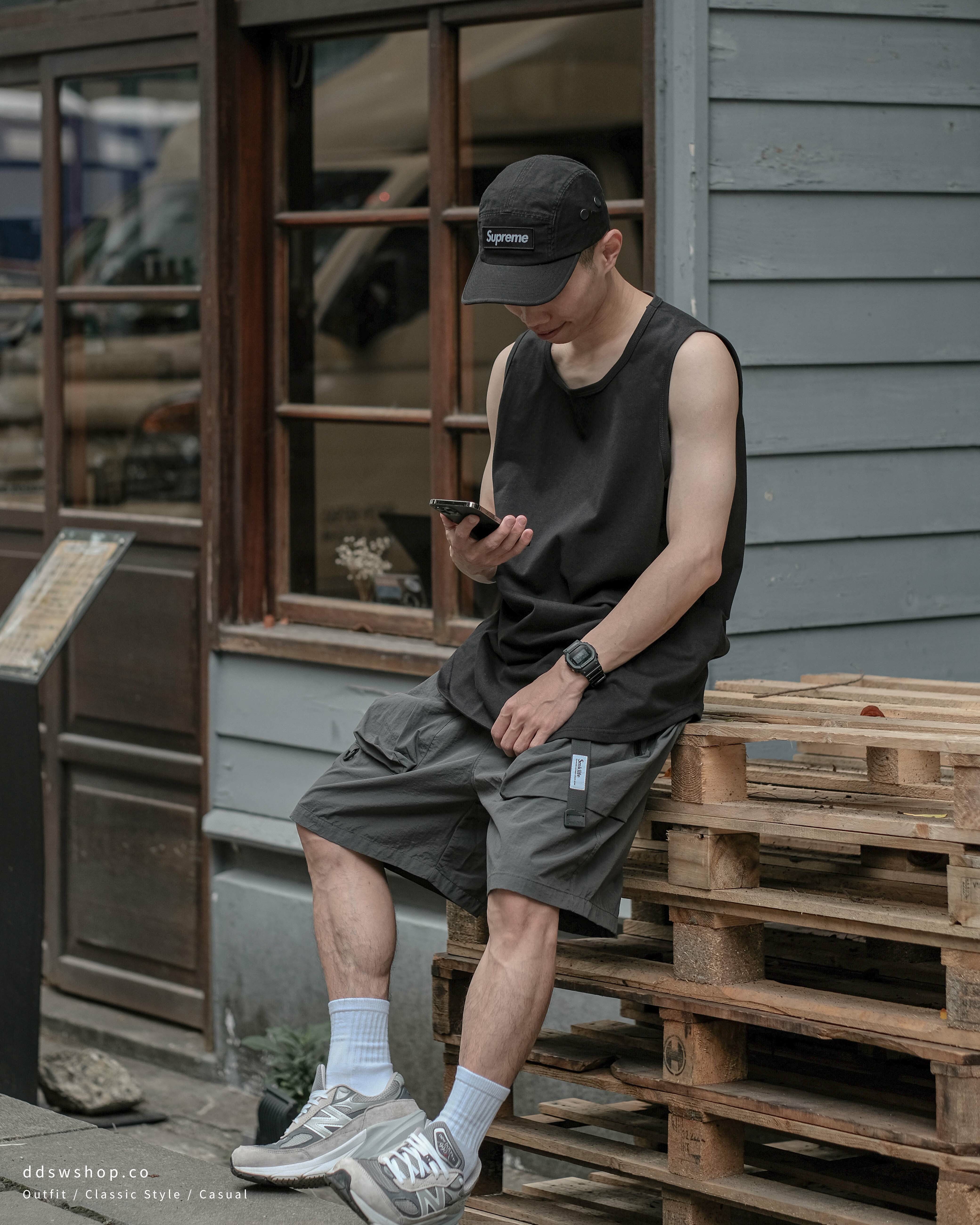 "現貨" D.CLOSET 背心 圓弧下擺內搭背心 黑色 白色 22111