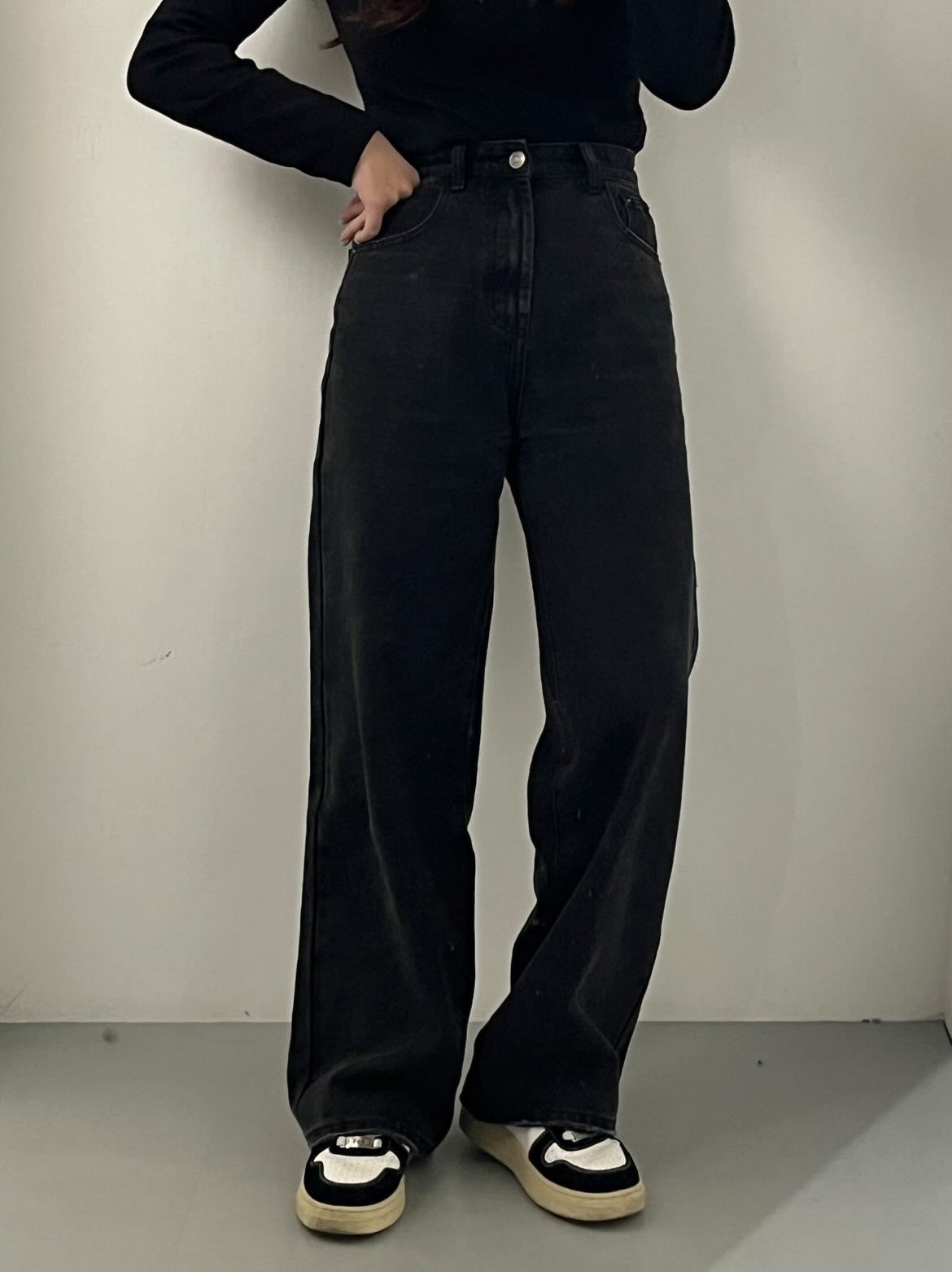 1681723 直筒寬褲（黑）