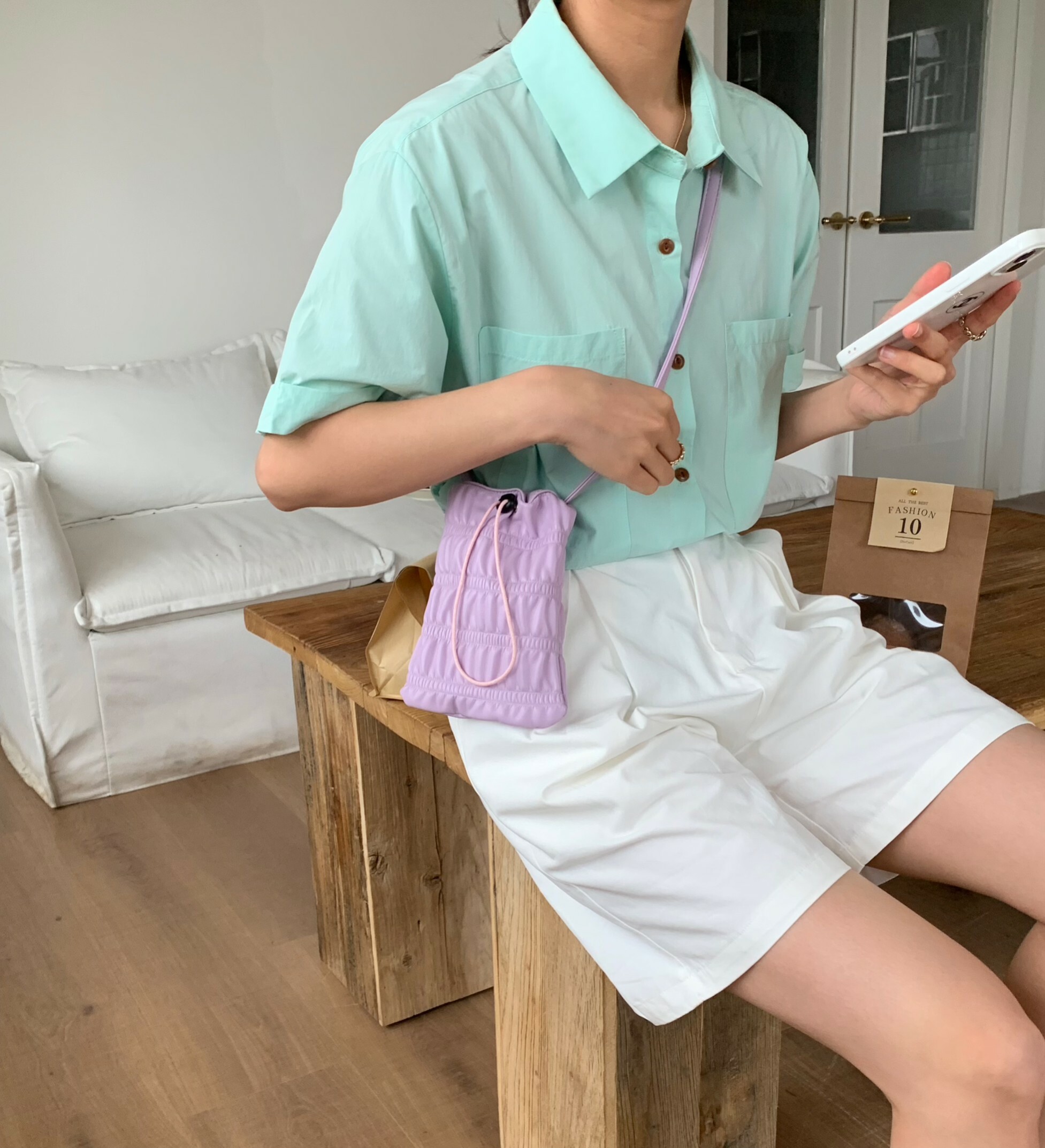 簡約抽繩皺皺手機包/五色