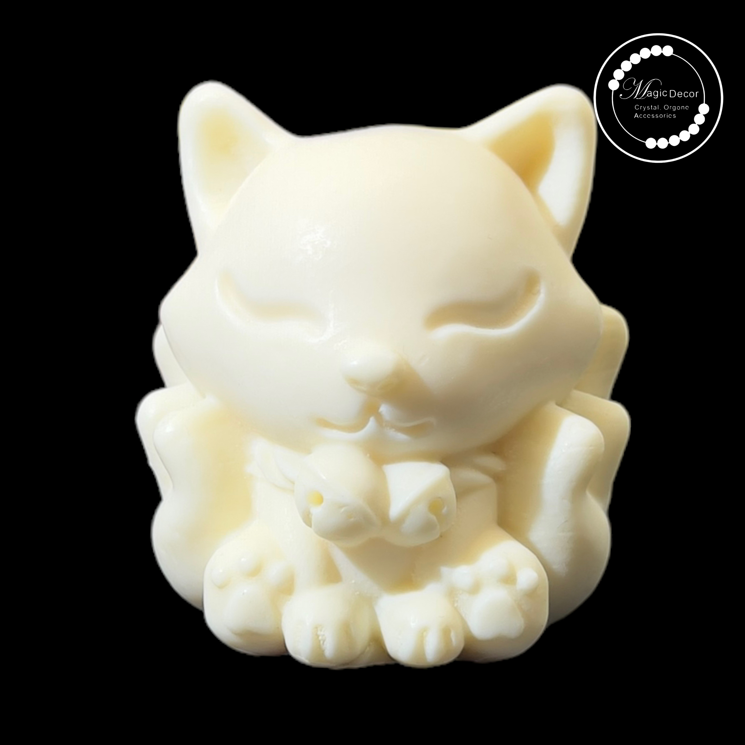 260219 - A59  象牙果鈴鐺九尾狐擺件1件