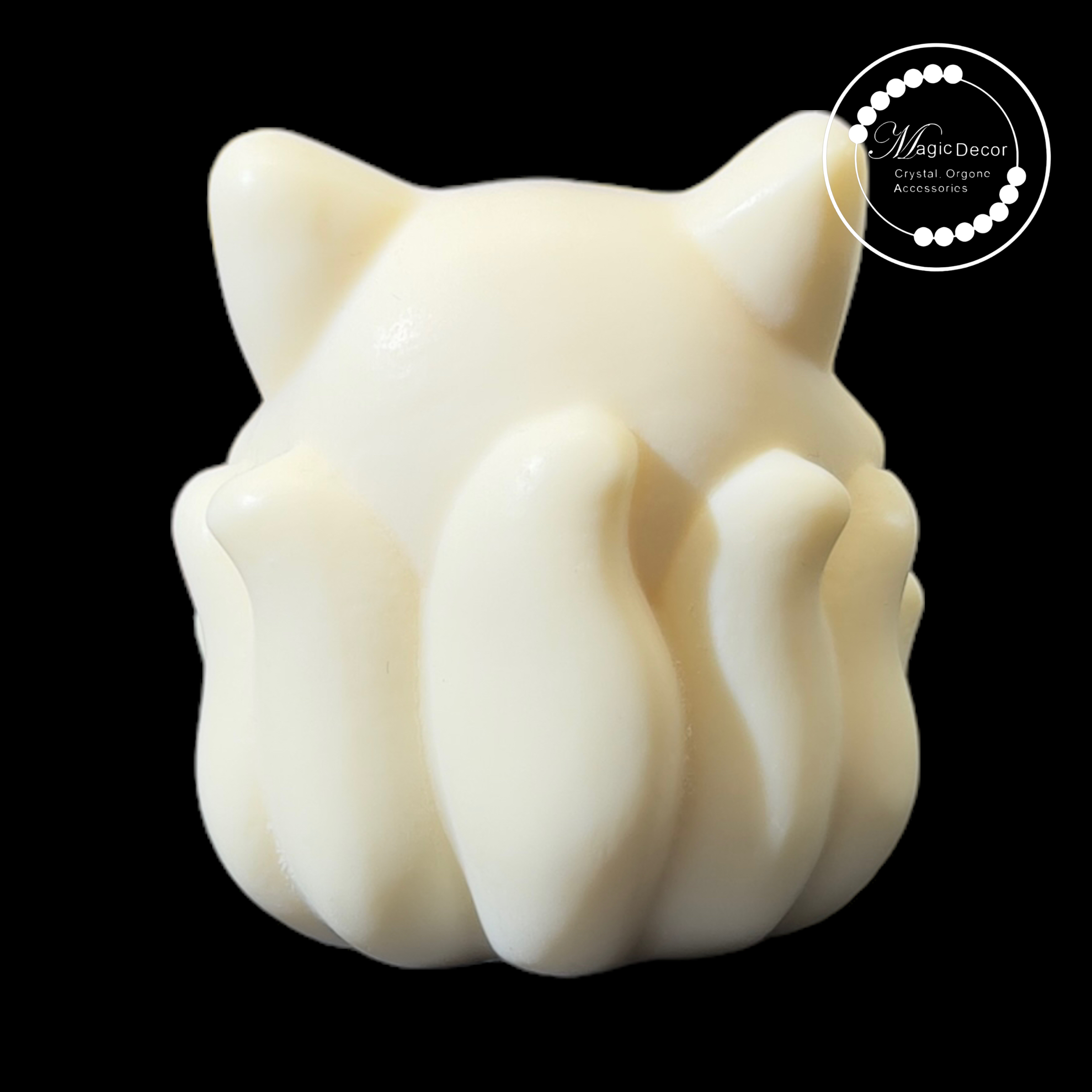 260219 - A59  象牙果鈴鐺九尾狐擺件1件