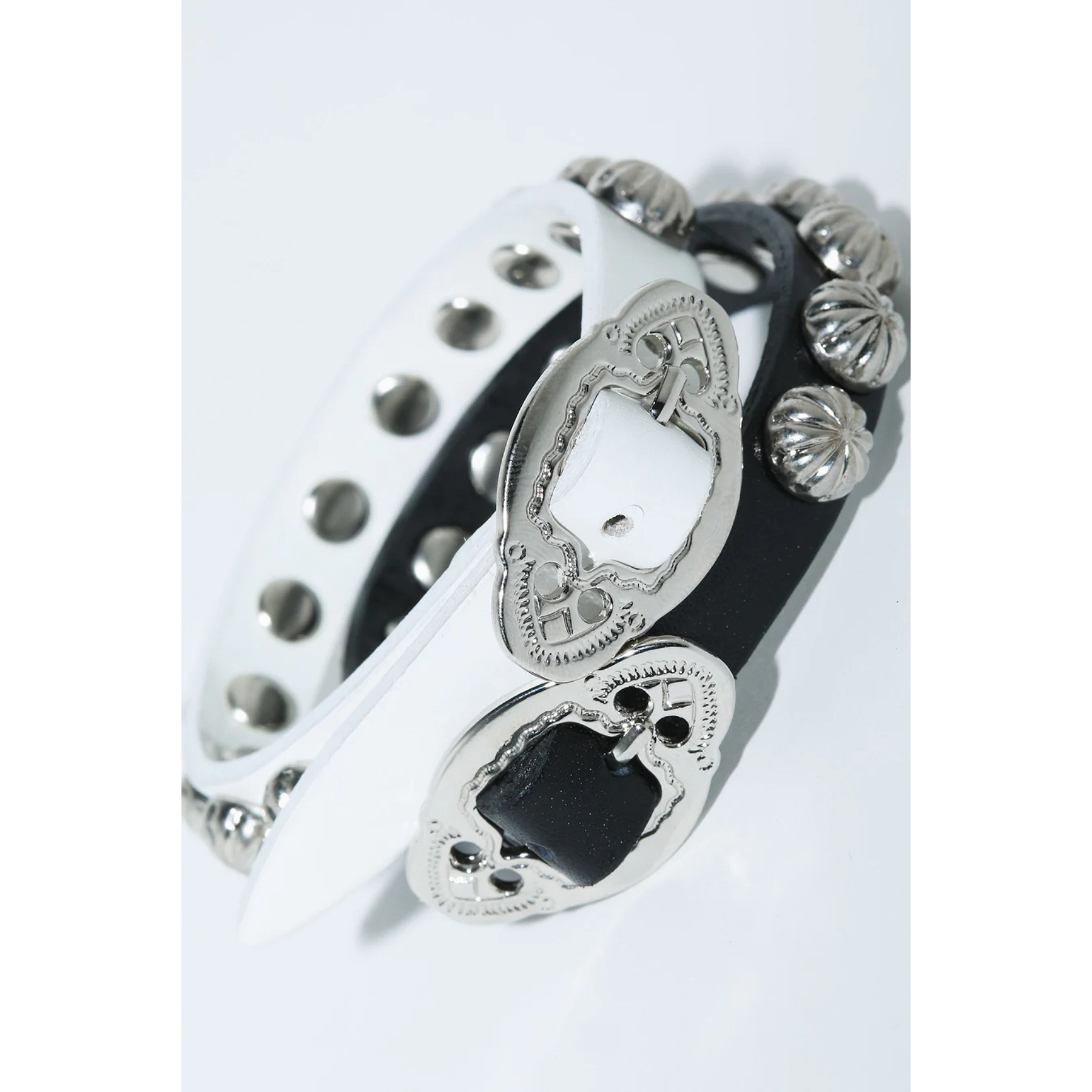 PRE-ORDER) TOGA ARCHIVES METAL LEATHER BANGLE