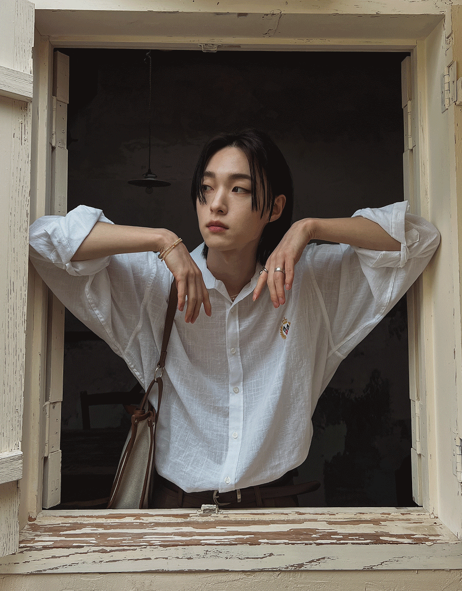 皇冠補丁亞麻襯衫