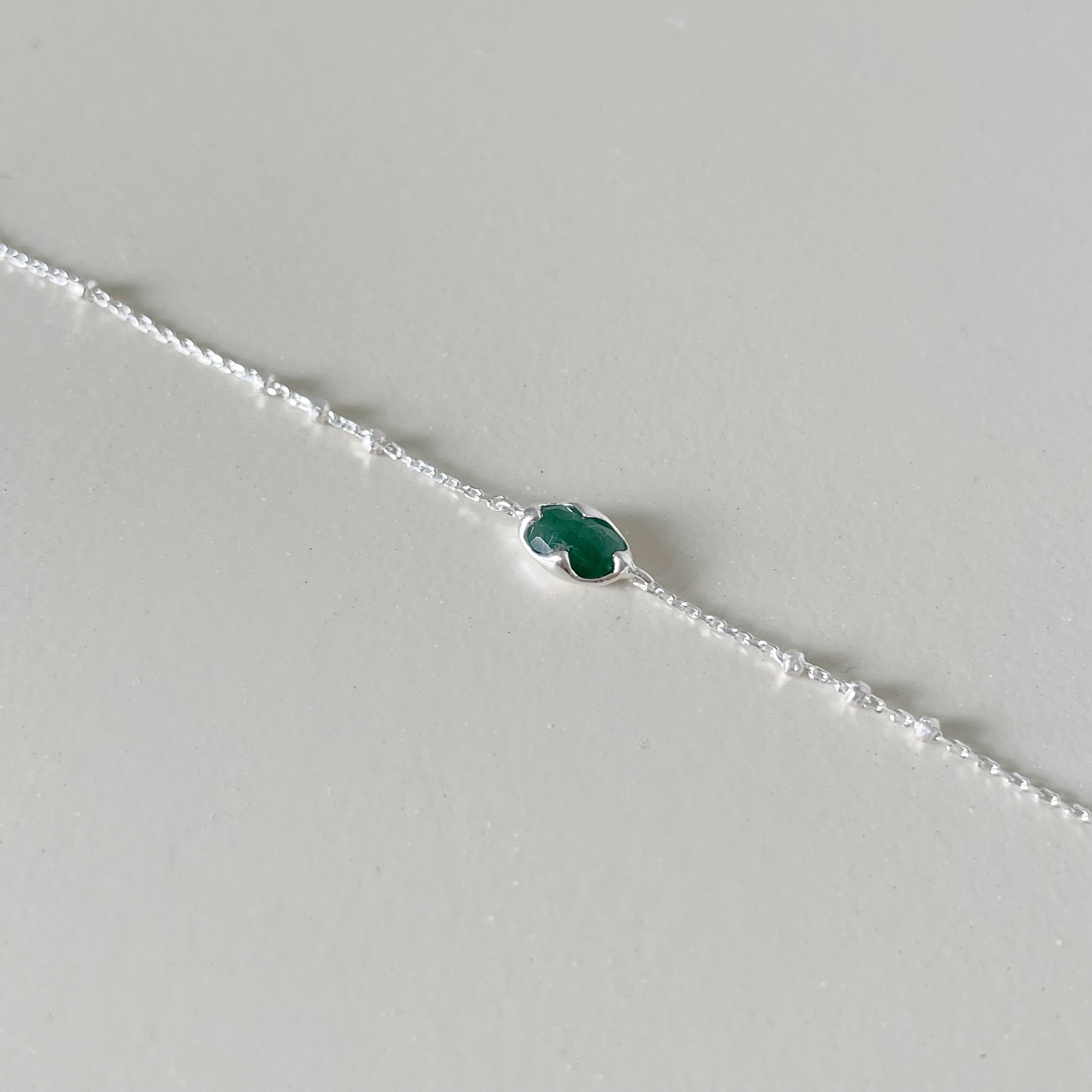 爪鑲小橢圓東菱石triplets手鍊