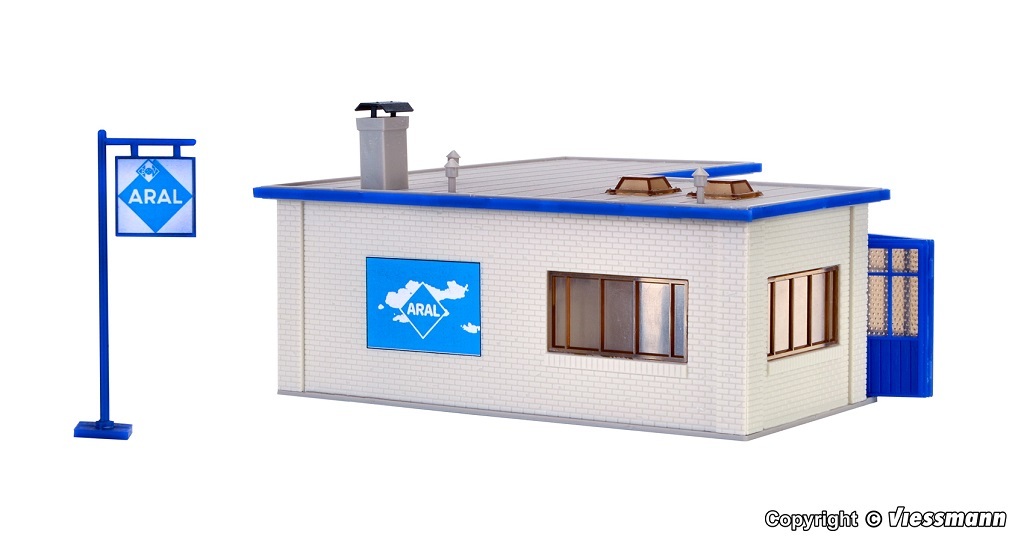 Vollmer 45156 HO scale ARAL petrol station kit