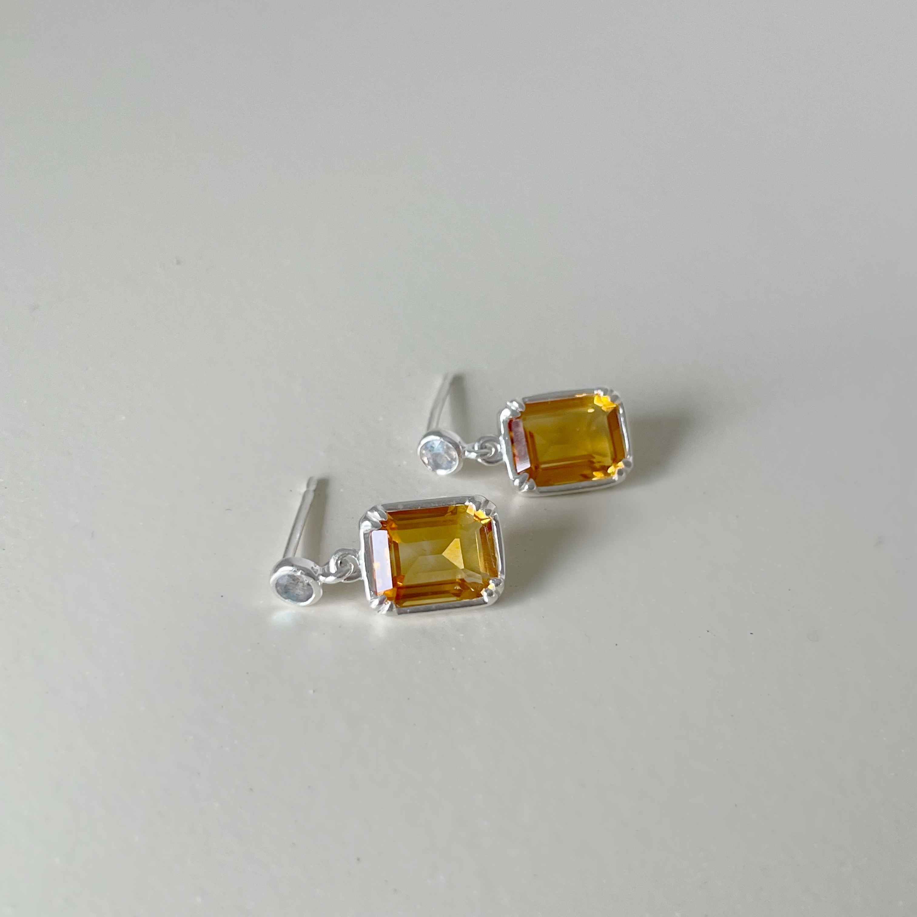 公主爪鑲長方黃水晶耳環