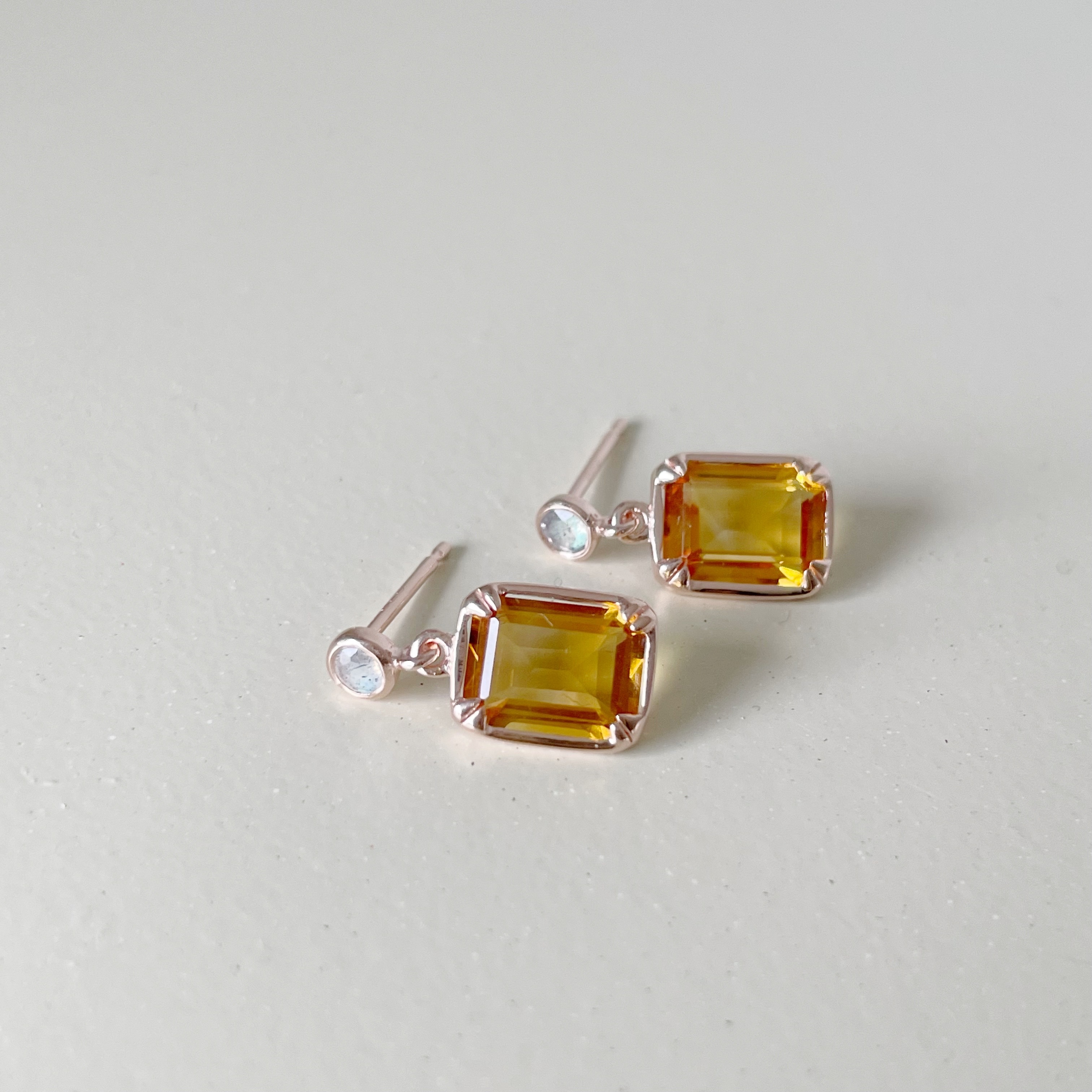 公主爪鑲長方黃水晶耳環