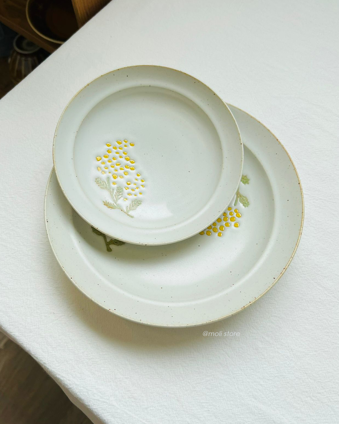 Mimosa flower Plate M｜Hasami Ware