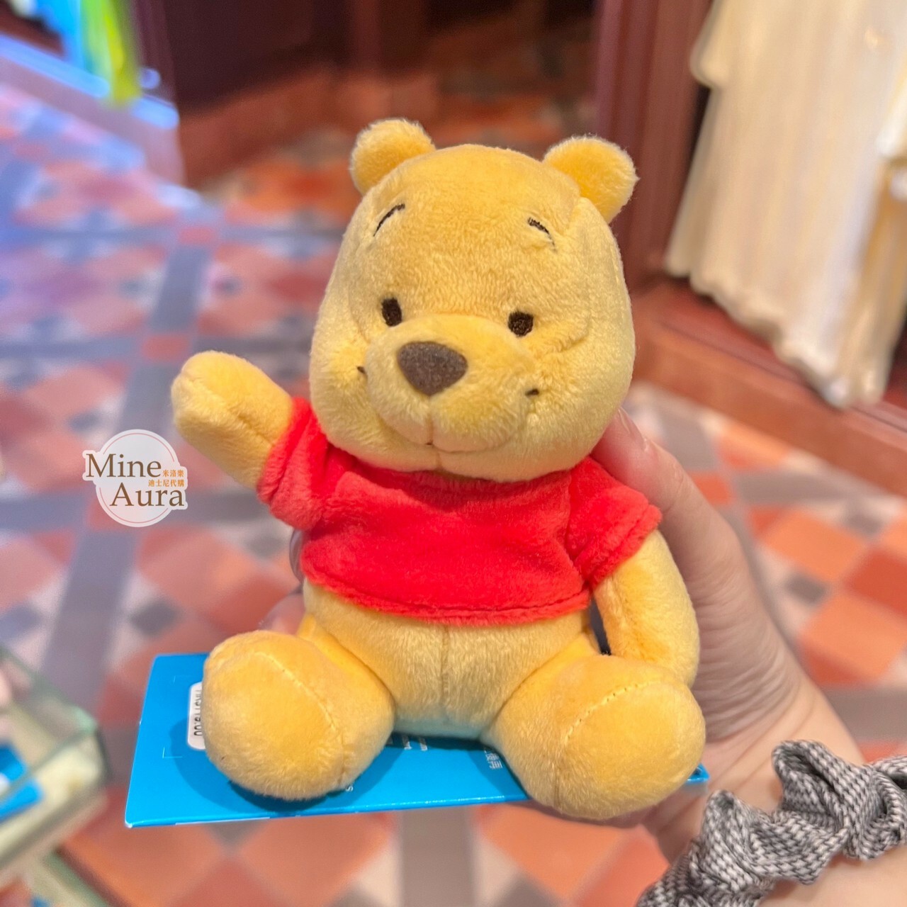 小熊維尼 Winnie the Pooh 磁鐵 坐肩 絨毛 娃娃 公仔 -香港迪士尼樂園